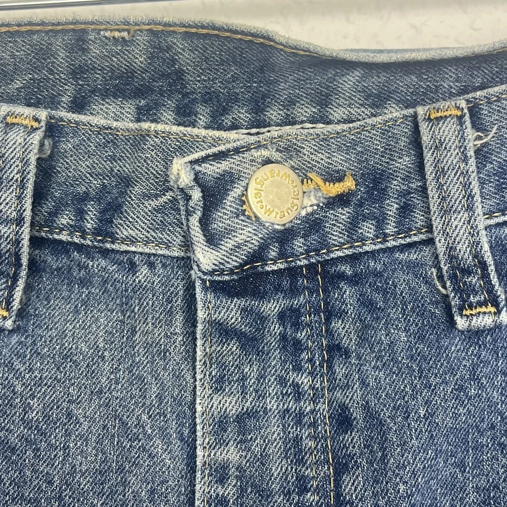 Wrangler Authentic Jeans Mens 44x32 Blue Denim‎ Cotton Relaxed Fit Straight Leg